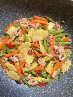 Foto resep Tumis baby corn (Putren) cumi wortel dan buncis