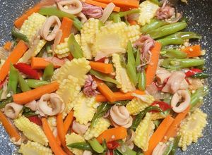 Foto resep Tumis baby corn (Putren) cumi wortel dan buncis