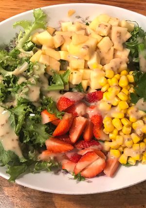 Hình của món Salad sốt mè rang.
