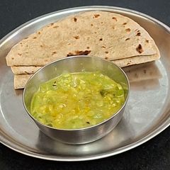 A picture of Snake Gourd Sabji.
