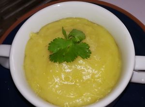 Una foto de Puré Cremoso de Apio (Arracacha)