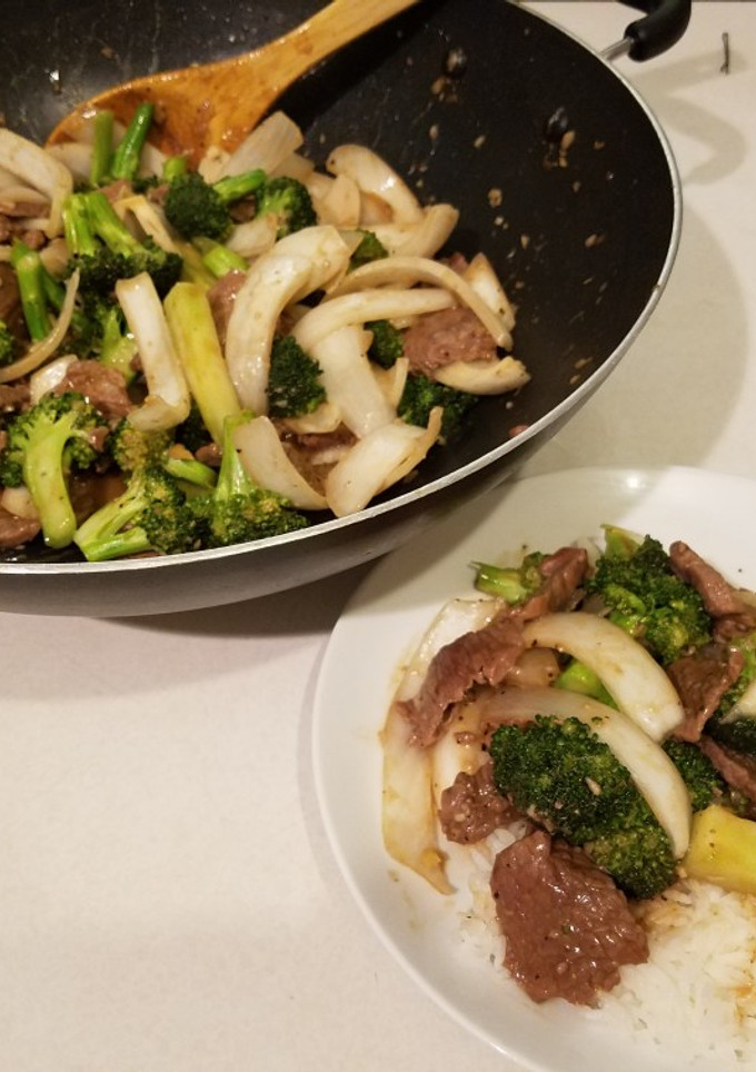 A picture of Beef and Broccoli.