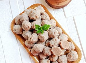Foto resep Bakso Sapi Kenyal Banget 👍🏻(#homemadeDBest)