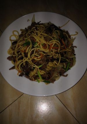 Hình của món Mì xào rau củ.