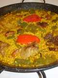 Paella de conejo y magro