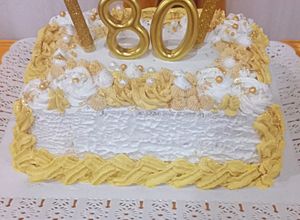 Una foto de Torta de cumpleaños 🎂💕💕