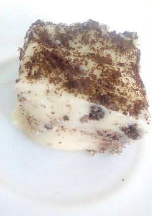 A picture of White Chocolate & Oreo Fudge!.