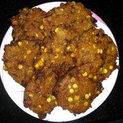 A picture of Chana Dal Vada.