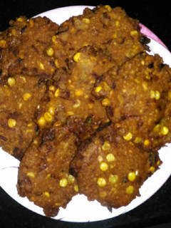 A picture of Chana Dal Vada.