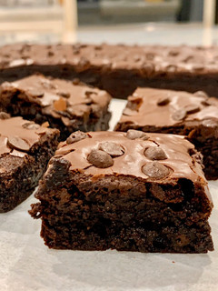 Foto resep Fudgy Dark Chocolate Brownies