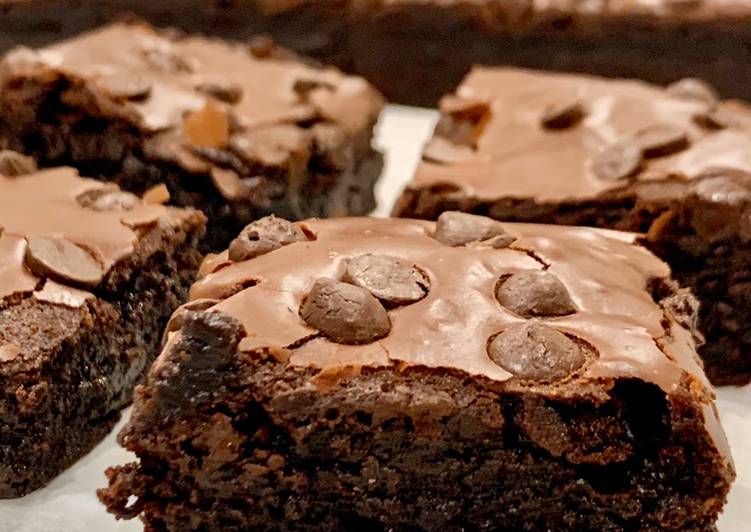 Fudgy Dark Chocolate Brownies