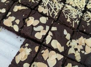 Foto resep Fudgy brownies kurang shiny crust no mixer