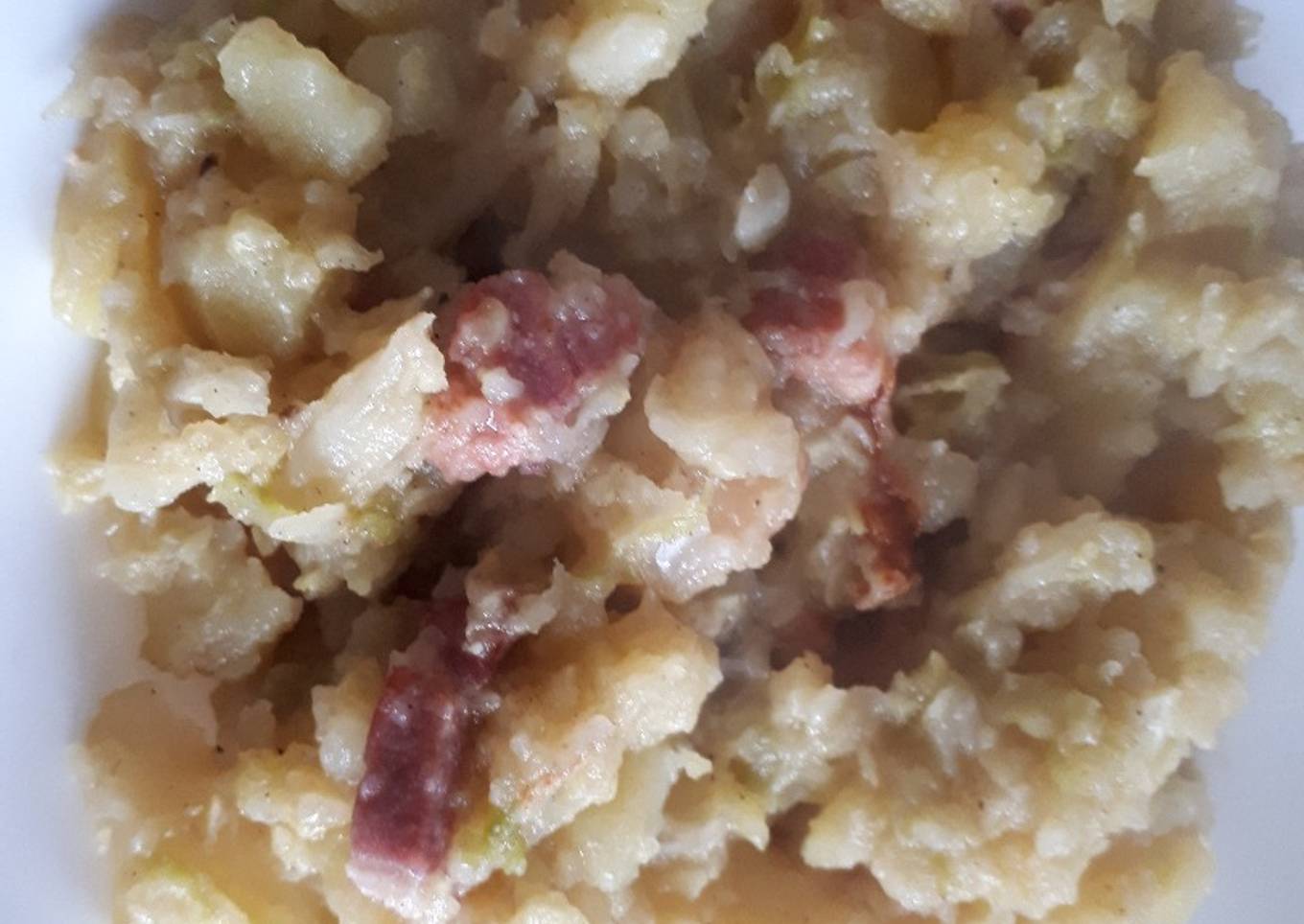 Potée de chou vert et pommes de terre avec Lard salé