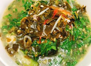 Hình của món Canh chua cá cờ lá giang.