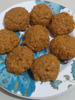 કીટુ નાં પેંડા (Kitu Peda Recipe In Gujarati) રેસીપી મુખ્ય ફોટો