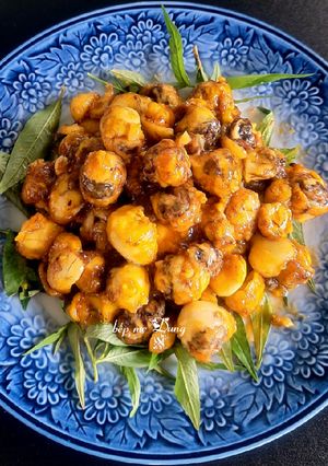 Hình của món Trứng cút lộn chiên nước mắm.