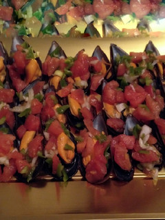 Una foto de Mejillones con pipirrana