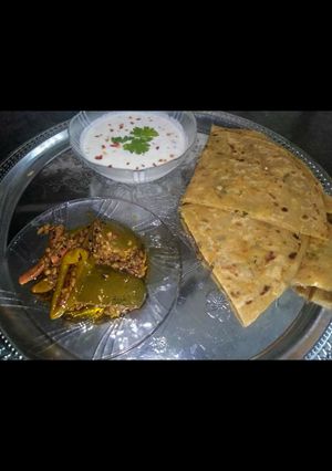 A picture of Aloo parhatta.