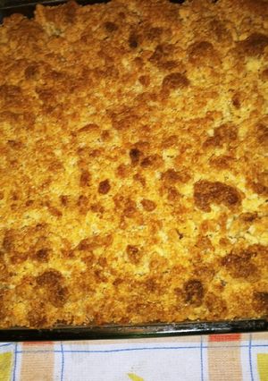 Una foto de Torta crumble de manzana y ricota
