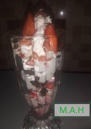 A picture of Berry bomb Trifle.