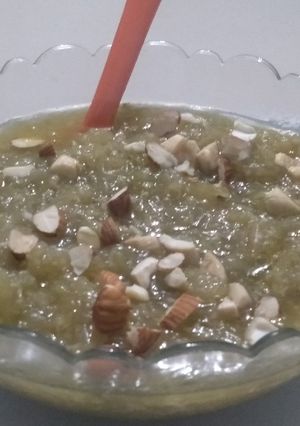 દુધી નો હલવો (Dudhi Halwa Recipe In Gujarati) રેસીપી મુખ્ય ફોટો