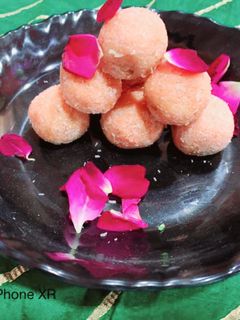 કાજુ ગુલકંદ લાડુ (Kaju gulkand Recipe in Gujarati) રેસીપી મુખ્ય ફોટો