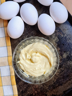 Una foto de Mayonesa de huevo cocido 🥚 alta en proteínas 💪🏽Mayonesa "fit"
