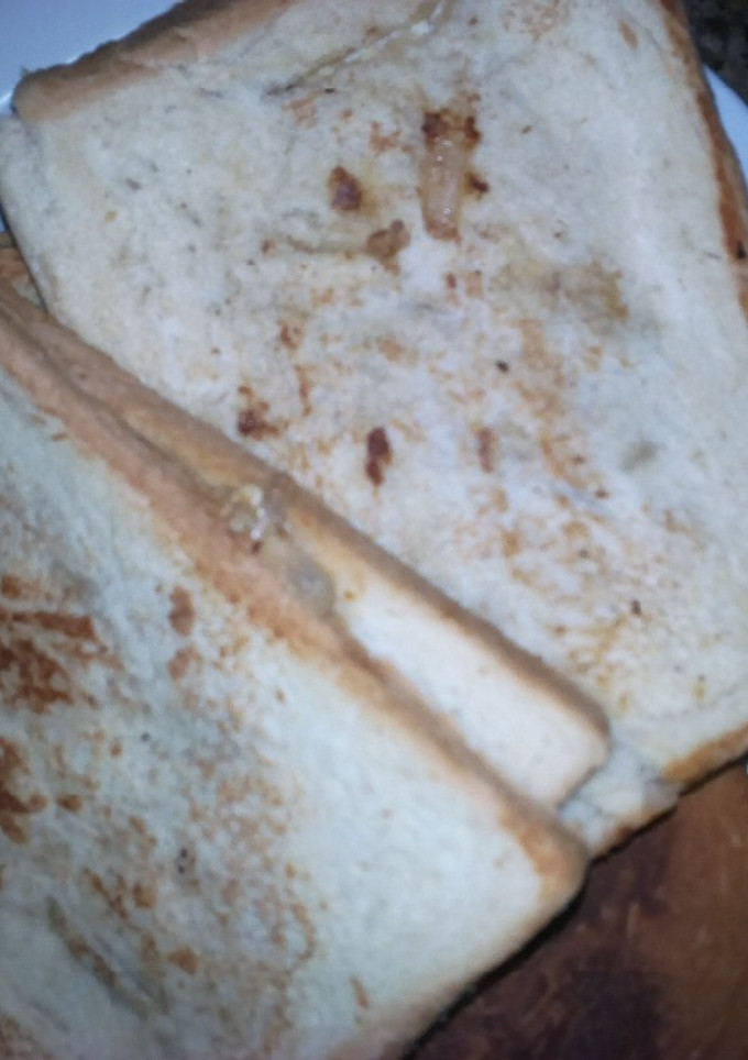 A picture of Local toast bread.