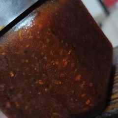 A picture of Kacche aam ki khatti meethi chutney.