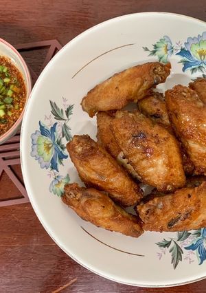 รูปของ ปีกไก่ทอดจิ้มแจ่ว