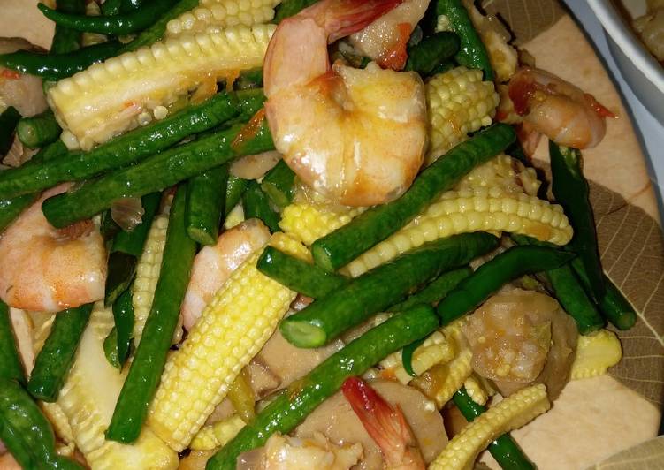 Tumis putren, kacang panjang, bakso dan udang 🍤