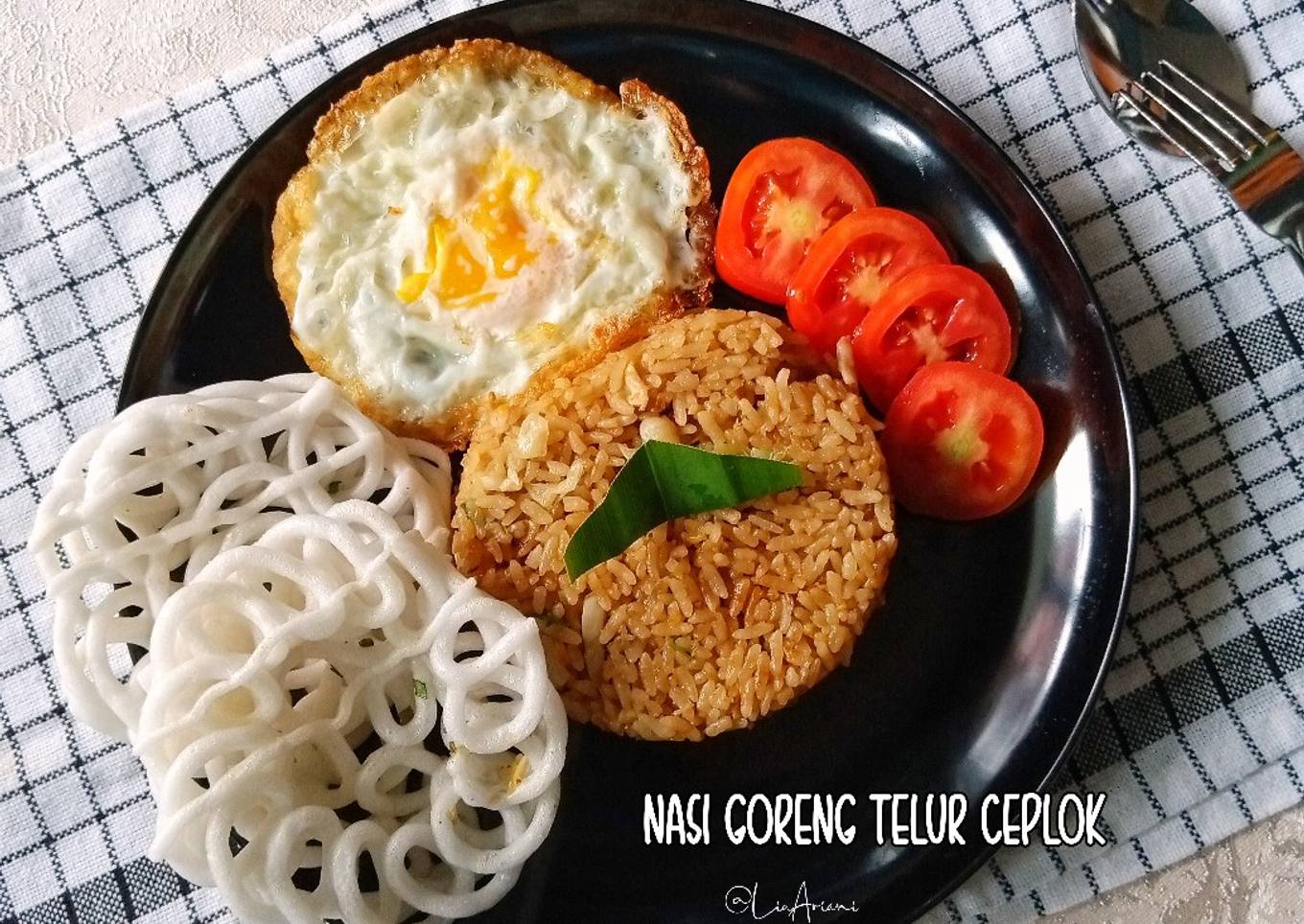 Nasi Goreng Telur Ceplok