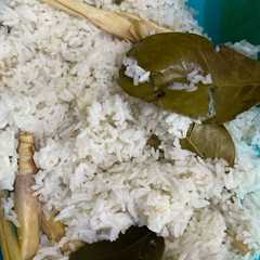 A picture of Nasi uduk magic Com.