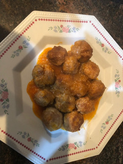 Una foto de Albóndigas de cerdo y ternera en salsa