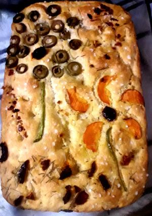 Una foto de Focaccia con harina para pizza