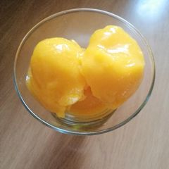 Mango sorbet A picture of Mango sorbet.