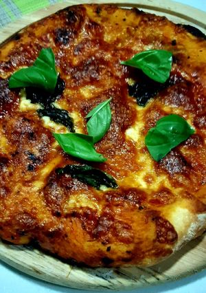 Una foto de Pizza de masa madre de harina integral 🇺🇾
