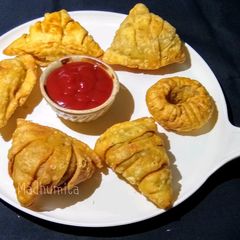 A picture of UP Special Samosa.