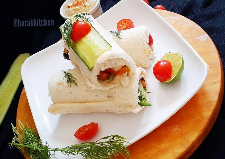 Grilled Veg Hummus Rolls