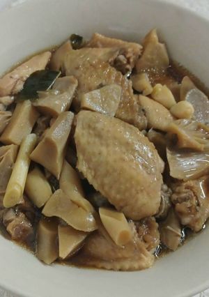 รูปของ ปีกไก่ต้มน้ำปลา