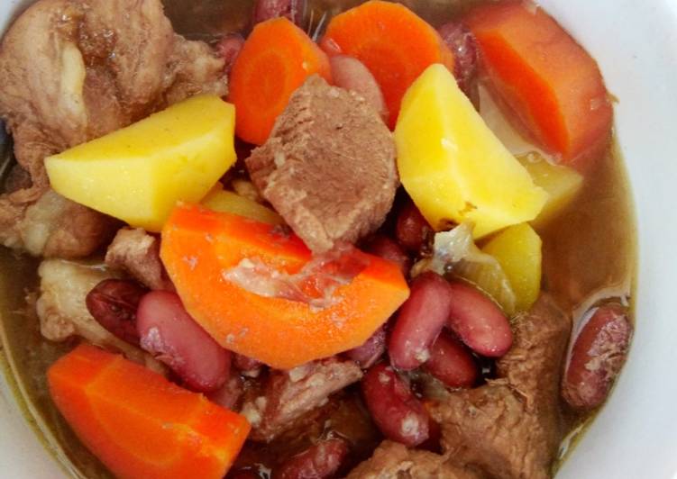 Bagaimana Menyiapkan Soup daging kacang merah yang Enak Banget
