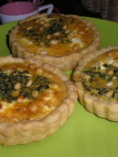 Görög spenótos kosárkák recept fotója