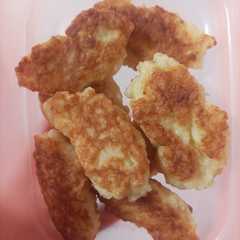 A picture of Finger food : perkedel nasi.
