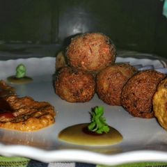 A picture of Potato balls.