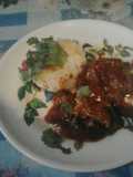 Guisado de higado de ternera con salsa