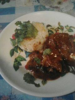 Una foto de Guisado de higado de ternera con salsa