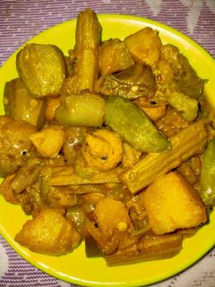 পাঁচমিশালী সবজি (Pachamishali Sabji recipe in Bengali) রেসিপির প্রধান ছবি
