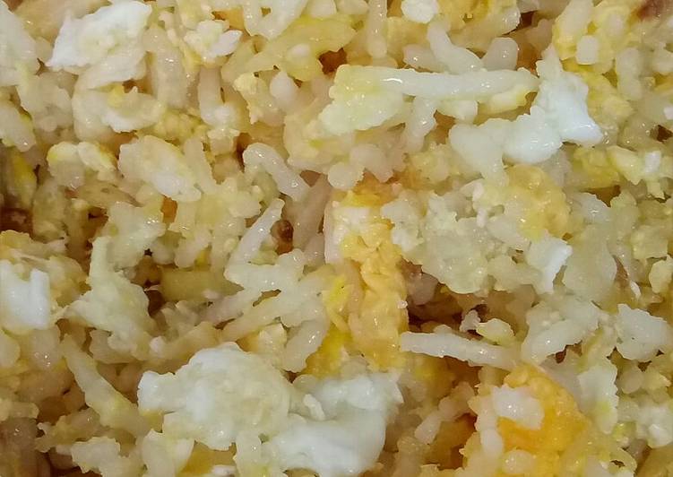 Langkah Mudah untuk Menyiapkan Sesame oil and ginger fried rice (nasi goreng jahe minyak wijen Anti Gagal