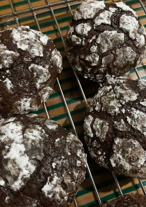 A picture of Chocolate Crinkles.