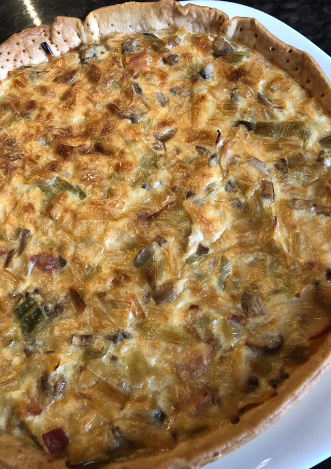 Una foto de Quiche bacon y champiñones